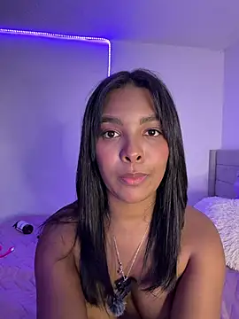 MIAROGERSSS Chat XXX live