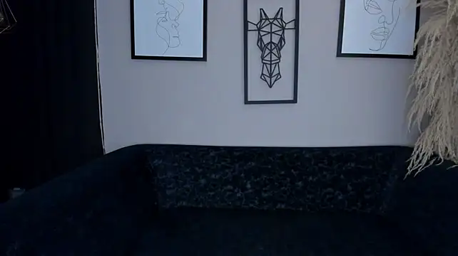Kiki_Cam__'s Live XXX Chat