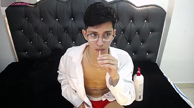 Nicolas_Rosenthal's Live XXX Chat