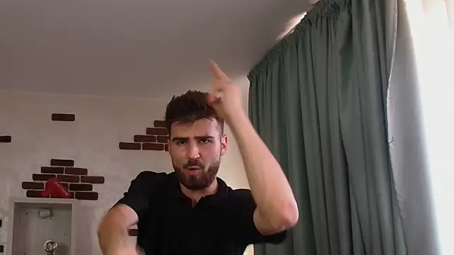 KyloEast Webcam show