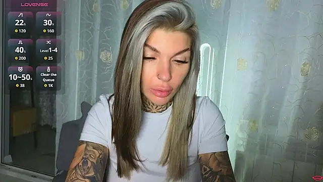 Živý XXX chat tattooedBabyy