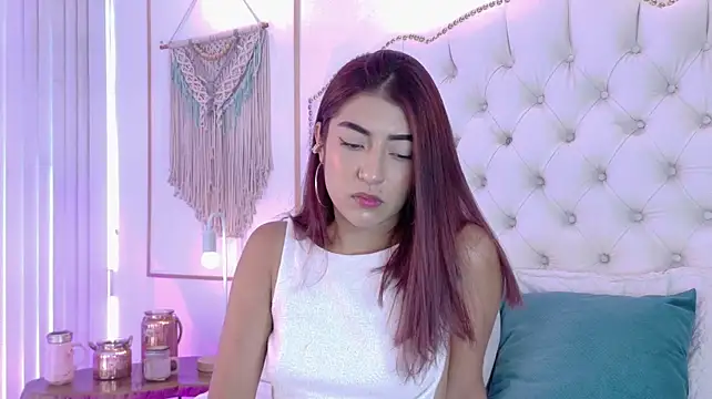 Chat +18 de AriaStonne ao vivo