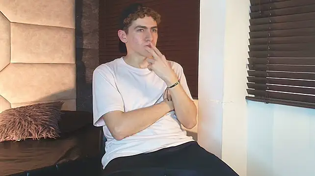 Tyler_Mcrey Pertunjukan Webcam