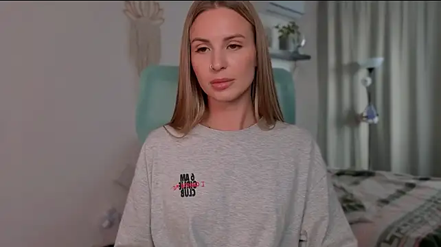 Sp1cyme élő XXX-chatje