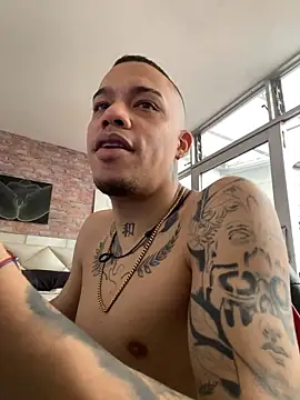 AlphaMasterXxx Chat XXX in diretta