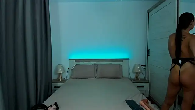 XXX chat uživo modela MistressKarla1