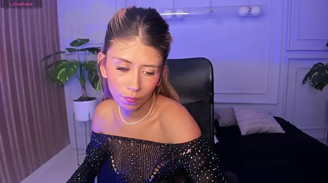 Naia_Bellemont's Live XXX Chat