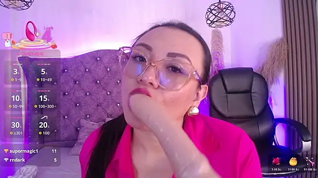 XXX chat uživo modela Paris_Harper