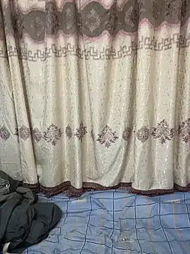 qomelo webkamerás műsora