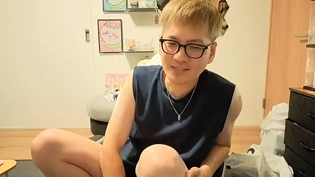 ken_0927 Adlı Modelin Canlı XXX Sohbeti