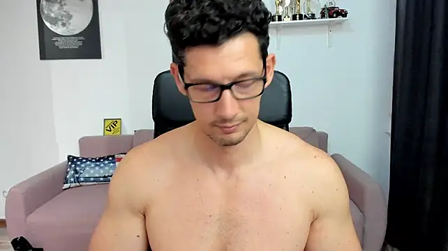 BrutusK08 Chat XXX live