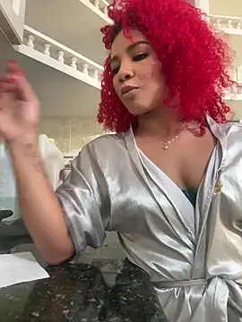RubyRossel Adlı Modelin Canlı XXX Sohbeti