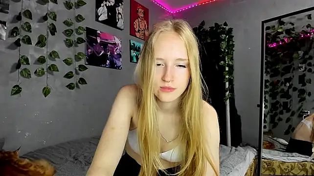 Chat +18 de Mia_Azart ao vivo