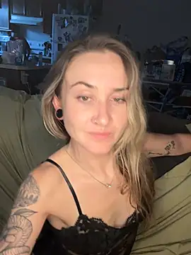 tattedxxxmami webcam show
