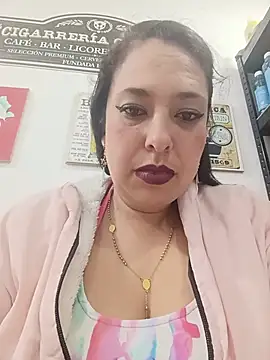 Chat +18 de LIZETH_09 ao vivo