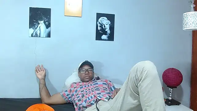 king_smith69's Webcam Show