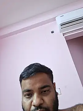 Rmoeo92's Webcam Show