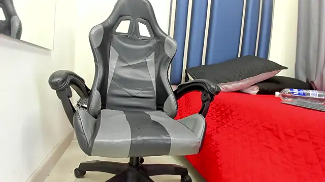 XXX chat uživo modela Rances40