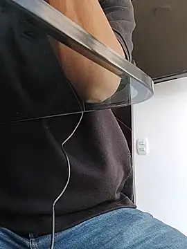 MrSecretSuit's Live XXX Chat