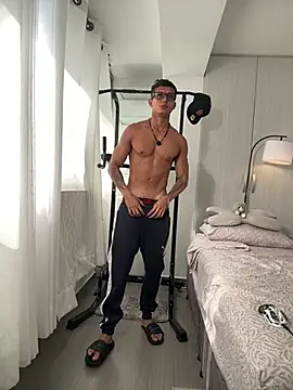 Chat +18 de Paradise_boy__ ao vivo