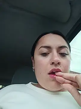 Lesly_10-: απευθείας συνομιλία ΧΧΧ