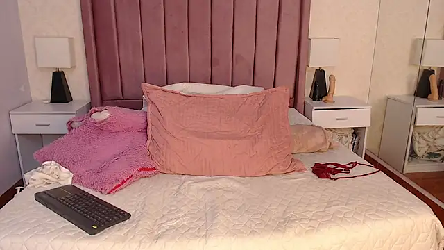 AriannaAdames Pertunjukan Webcam