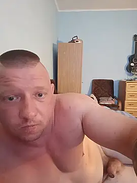 Robert198098 Live XXX-chat