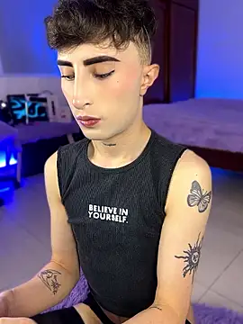 Онлайн чат XXX SebastianHilton