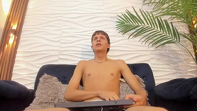 Chat XXX en directo de Pavo_tv