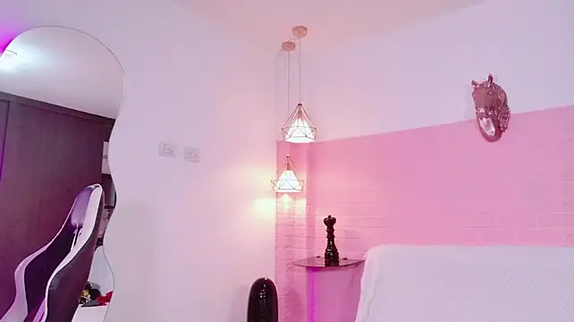 VainillaSecret Adlı Modelin Canlı XXX Sohbeti