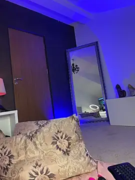 BellaKarma élő XXX-chatje