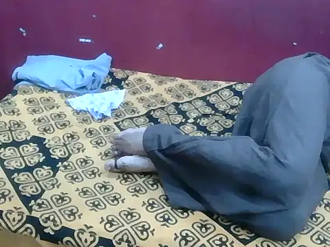 Decent-Couple25 Webcam Show