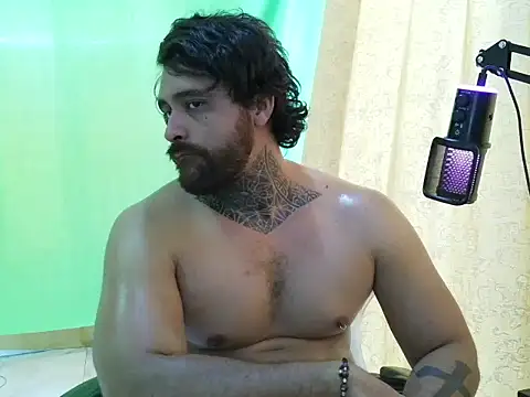 Chat +18 de aronmiller404 ao vivo