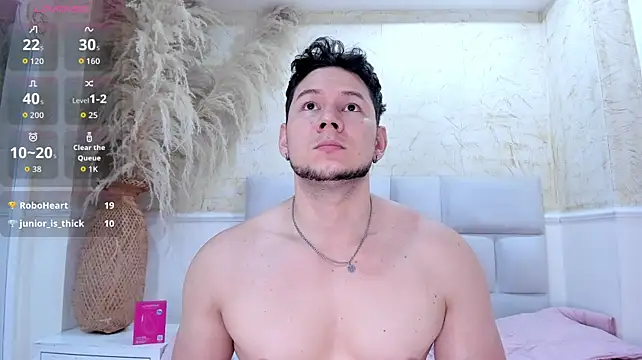 Izui_Pierce Chat XXX live