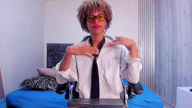 luccas_lowee – Naživo XXX chat