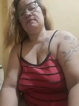 loriepinay46 Chat XXX in diretta