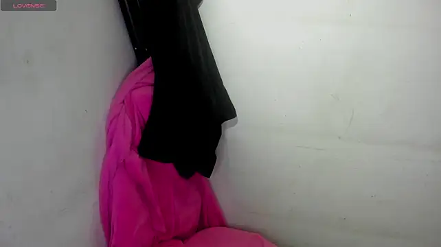Chatroom XXX en direct de PamelaDoouce