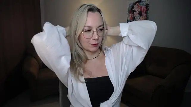 Ava_Elior Chat XXX in diretta