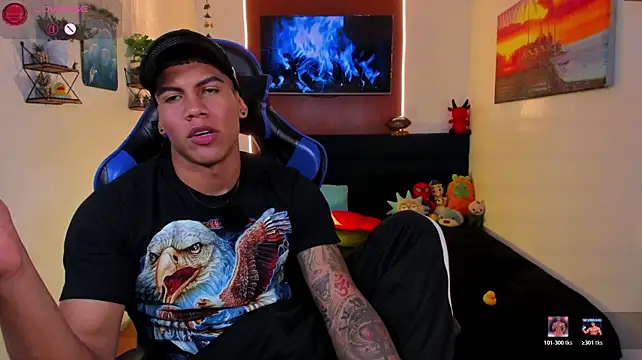 Pokazy przed kamerką – Damian_latinxxx