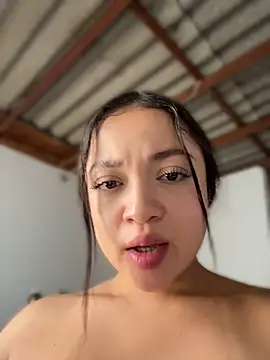 Isa222 Live XXX-chat