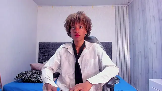 Chatroom XXX en direct de luccas_lowee