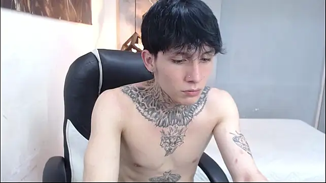 Chat +18 de Cry_thereal ao vivo