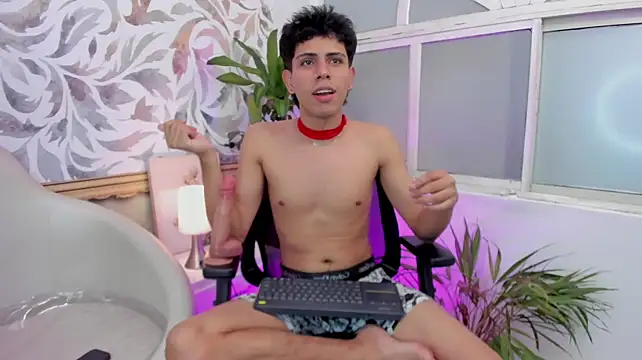 عرض كام Lucas_West_