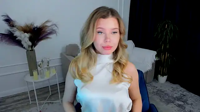 FollowLovee Live XXX-Chat