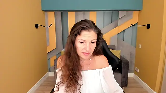 Chatroom XXX en direct de EllaLong