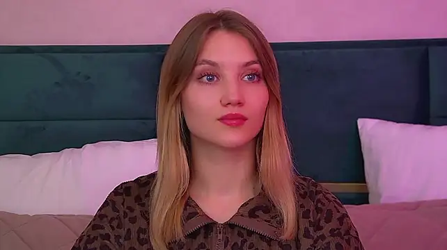 StacyEvances' Live XXX Chat