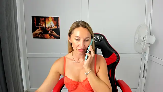 دردشة LilyDreamm الجنسية المباشرة