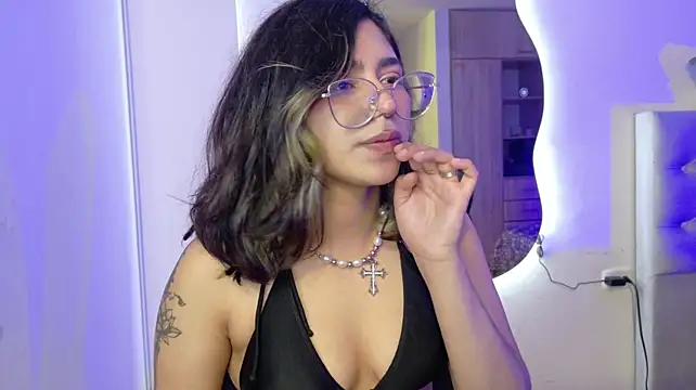 Alejaa_storm Live XXX-chat