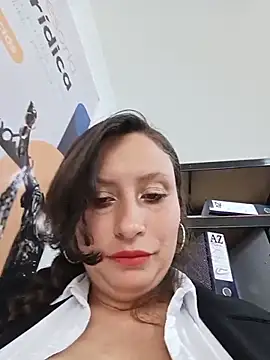 Czat XXX na żywo – LIA--23