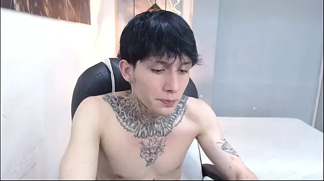 XXX chat uživo modela Cry_thereal